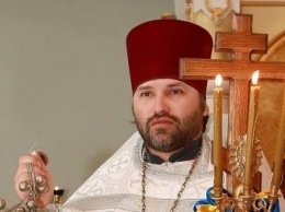 Полтавский священник разрешил ловить покемонов
