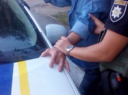 В Мариуполе задержан мужчина, угрожавший жителям пистолетом (ФОТО)
