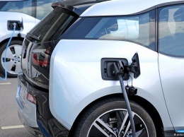 Handelsblatt: BMW будет выпускать больше электромобилей