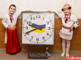 В Пологи доставили часы, которые установят вместо Ленина