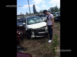 В Киеве у певца Виталия Козловского угнали и разбили Fiat 500. ФОТО+видео