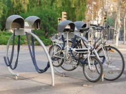 Испания: Барселона разворачивает сеть защищенных велопарковок