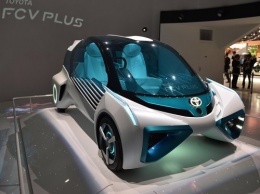 Представители Toyota рассказали о премьерах Парижского автосалона