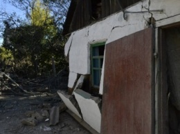 В результате ночного обстрела в Макеевке пострадало 9 домов, повреждена подстанция