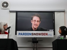 Конгресс США оскорбил Сноудена