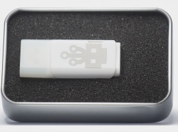 Флешка-убийца умеет сжигать любую аппаратуру по USB