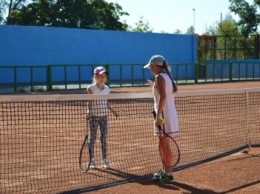 В Северодонецке назвали лучших юных теннисистов