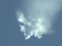 Через три минуты после старта взорвалась ракета Falcon 9