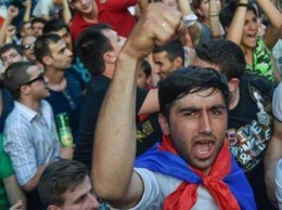 Протесты в Армении: к акции присоединился север страны (Видео)