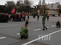 Военно-патриотические сборы для школьников начались в Житомире