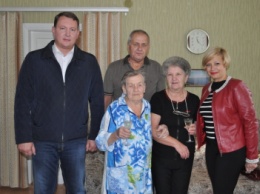 102-летняя краматорчанка получила личные поздравления от мера города