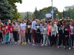Авдеевские школьники приняли участие в полумарафоне «Наш Краматорск» (ФОТО)
