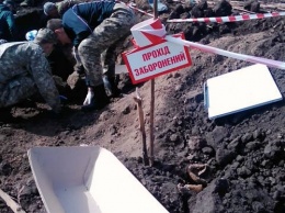 Под Кривым Рогом эксгумировали останки 35 бойцов Красной армии (фото)