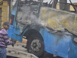 Из центра Одессы эвакуировали сгоревший автобус (ФОТО)