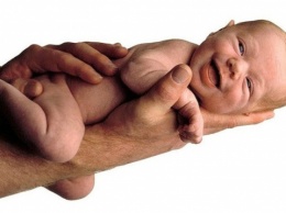 Ученые: Новорожденные лучше всего видят родителей на расстоянии 30 сантиметров