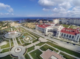 Правительство Севастополя хочет переехать к морю, а в своем здании в центре сделать частную гостиницу