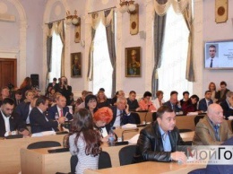 Депутаты горсовета разорвали договор о строительстве заправки на ул.Карпенко