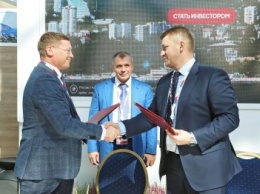Аксенов на МИФ «Сочи-2016» подписал ряд инвестсоглашений (ФОТО)