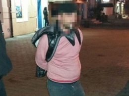 В Одессе автоугонщик попал в ДТП, открыл стрельбу и угрожал людям кортиком