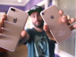 IPhone 7 против iPhone 7 Plus в тесте на производительность: 1 гигабайт решает [видео]