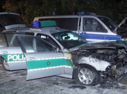 В Дрездене сожгли три автомобиля полиции
