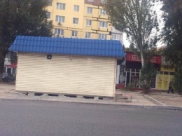 В Днепре на ул. Калиновой появился незаконный МАФ (ФОТО)