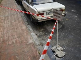 Фрагменты одесского дома Бонифаци в переулке Чайковского обрушились на тротуар (ФОТО)