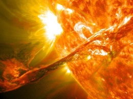 Инженеры NASA представили видео «плевка Сатаны» на Солнце