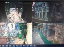 В разрушающемся доме Руссова появились камеры видеонаблюдения (ФОТО)
