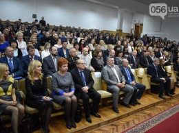 На страже законности: юристы Днепропетровщины отмечают профессиональный праздник (ФОТО)