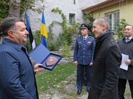С.Полторак наградил раненых украинских военных в Эстонии