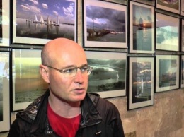 Спасатели продолжают поиски николаевского фотографа, выпавшего за борт яхты