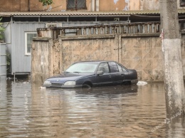 Как одесская Пересыпь справляется с потопом (фоторепортаж)