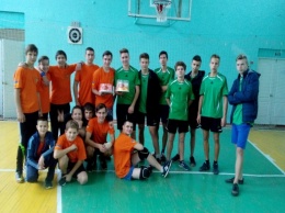 В городе прошли волейбольные соревнования среди школьников