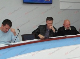 Депутаты Бердянского городского совета рассматривают проекты предстоящей сессии