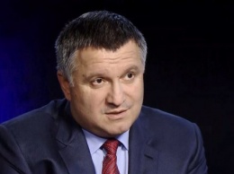 Аваков заявил, что потратил на заполнение е-декларации около 16 часов