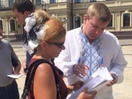 Прямо на улице Киева на вопросы граждан отвечал глава Минюста