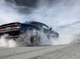 Dodge вновь увеличивает объем выпуска Hellcat-версий Charger и Challenger