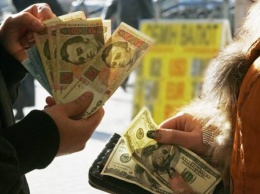 Курс доллара на межбанке в продаже вырос, - СМИ