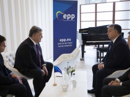 Порошенко и премьер Венгрии Орбан договорились активизировать политический диалог между странами