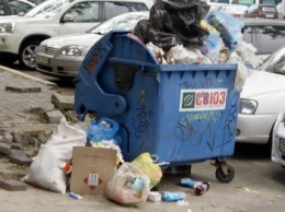 Центр Одессы утопает в мусоре (ФОТО)