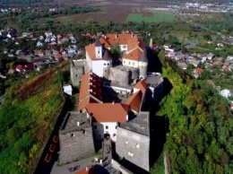 Жемчужина Закарпатья: замок Паланок с высоты птичьего полета