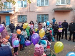 В Доброполье состоялось открытие детского комплекса "Непоседа-Егоза" (ФОТО)