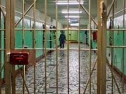 В Мариуполе заключенному принесли наркотический свитер