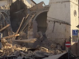 Землетрясение в Италии: Разрушена Базилика Святого Бенедикта