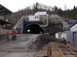 В "Укрзализныце" объявили о завершении строительства Бескидского тоннеля в Европу