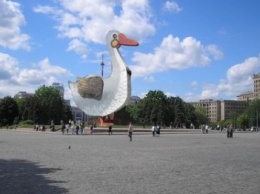 Мэрии предложили установить на месте памятника Ленину... гуся