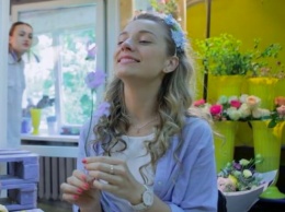 «Душевный подход»: ставропольская цветочная мастерская выпустила Instagram-сериал со своими флористками в главных ролях