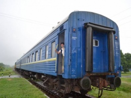 Жителям Луганщины вернули поезд