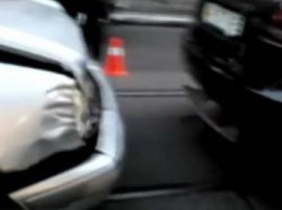 ДТП в Киеве: на Подоле пьяный водитель Mercedes протаранил Porsche Cayenne. ФОТО